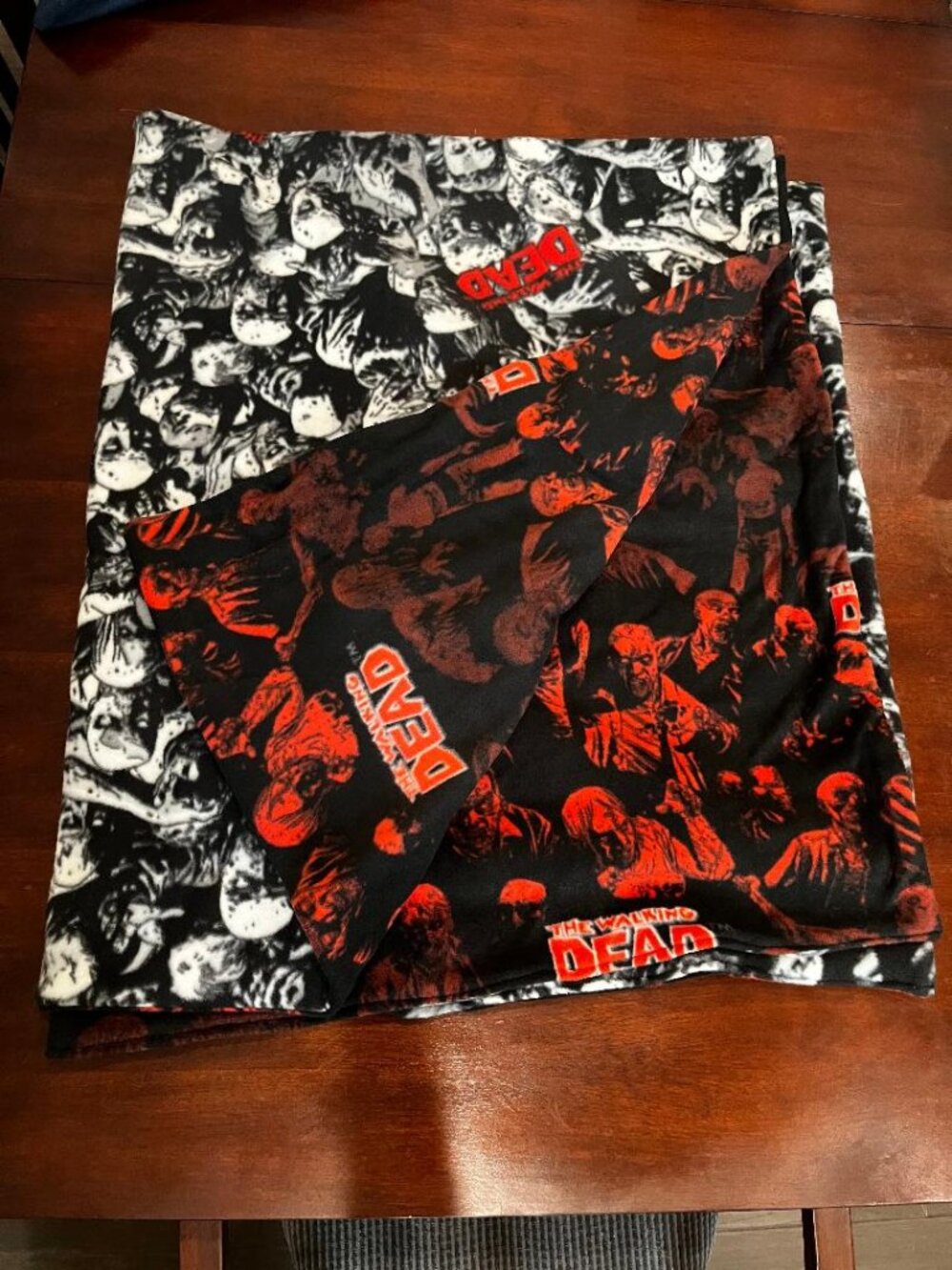 Waling Dead Throw Blanket